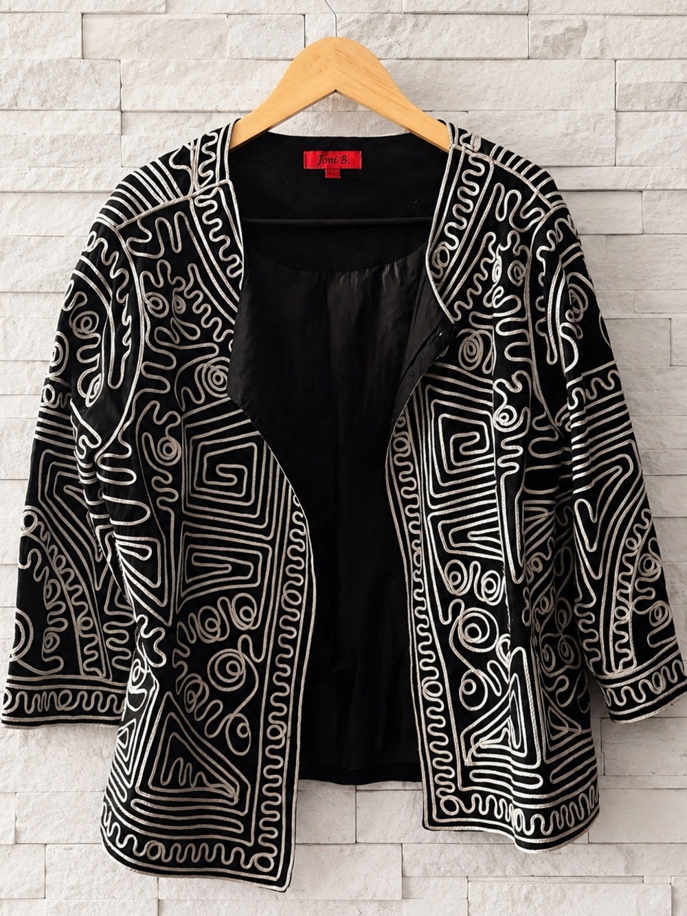 Joni B. Black & White Embroidered Open Front Jacket – XL